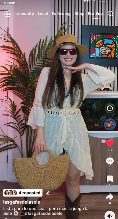 Ana in beach outfit, straw hat, red sunglasses, wicker bag — Las Gafas de la Sele
