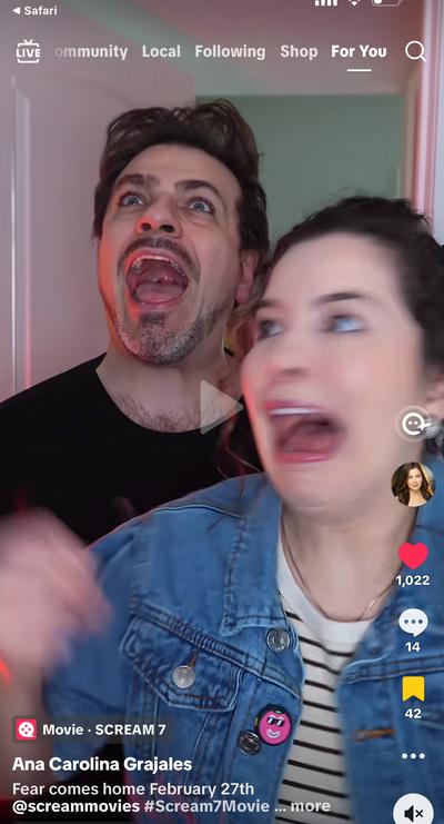 Ana and co-star making scared faces for Scream 7 promo