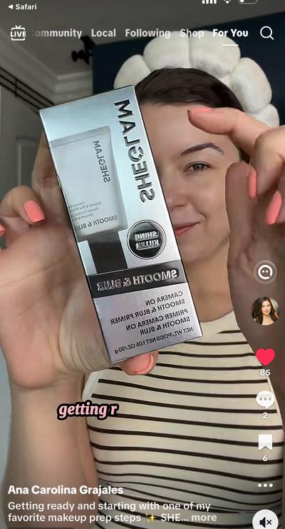 Ana holding MAJESHS Smooth and Blur primer box with fluffy headband